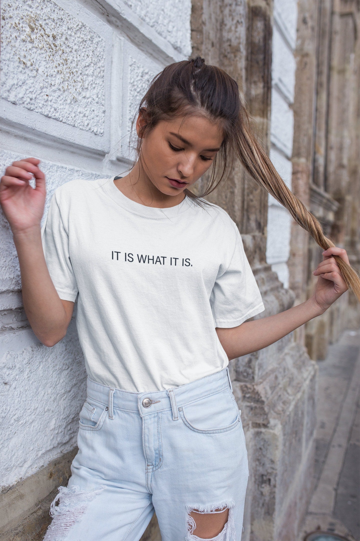 Unisex It Is What It Is Shirt, ladies T-shirt, Minimalist, Women's, Fashion, Cute Top, Aesthetic T-Shirt, Graphic Tee, Slogan tshirt