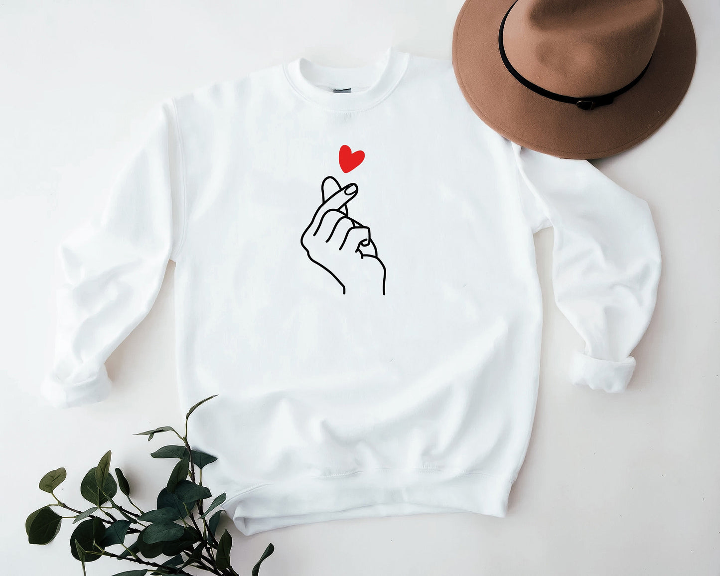 Korean Finger Heart Sweatshirt, Korean Love, Kpop Finger Heart, Kpop Shirt, K-Pop Shirt